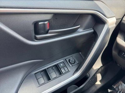 2025 Toyota RAV4 LE AWD