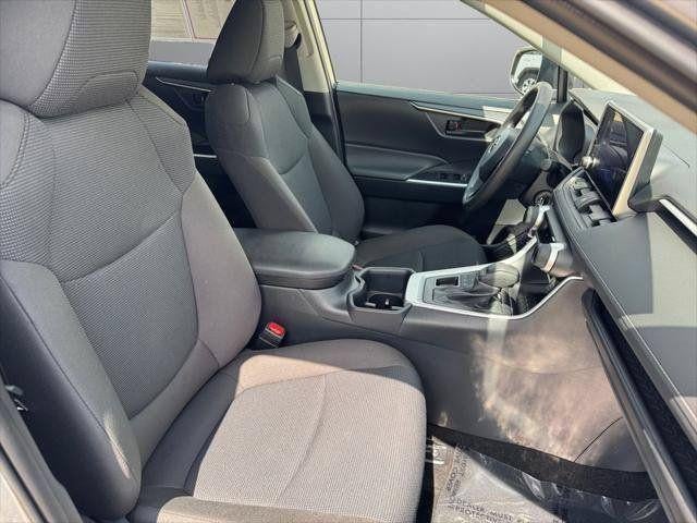 2025 Toyota RAV4 LE AWD