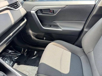 2025 Toyota RAV4 LE AWD