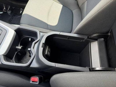 2025 Toyota RAV4 LE AWD
