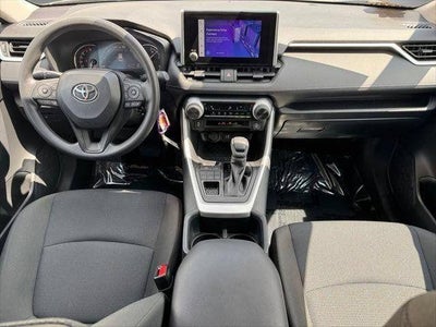 2025 Toyota RAV4 LE AWD