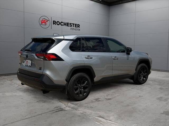 2025 Toyota RAV4 LE AWD
