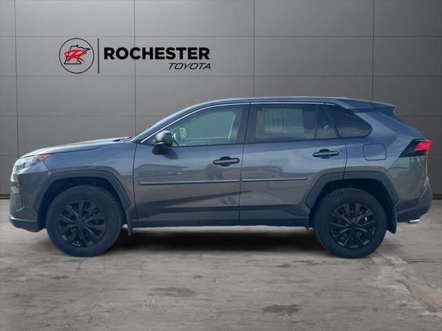 2022 Toyota RAV4 LE AWD