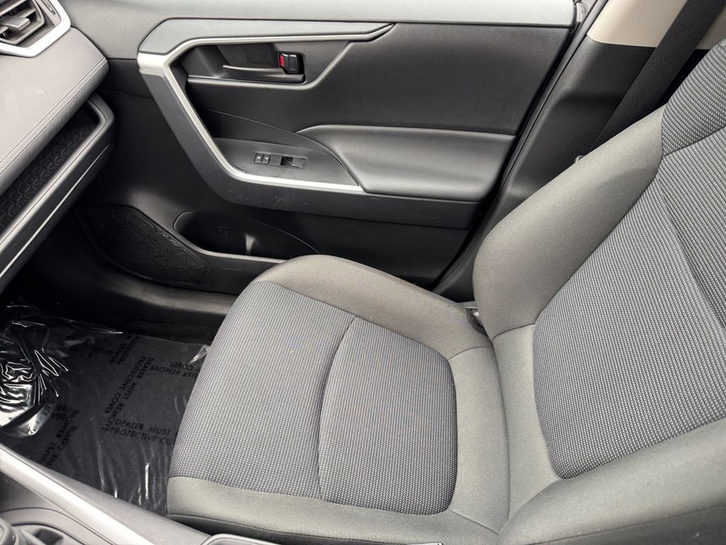 2025 Toyota RAV4 LE AWD
