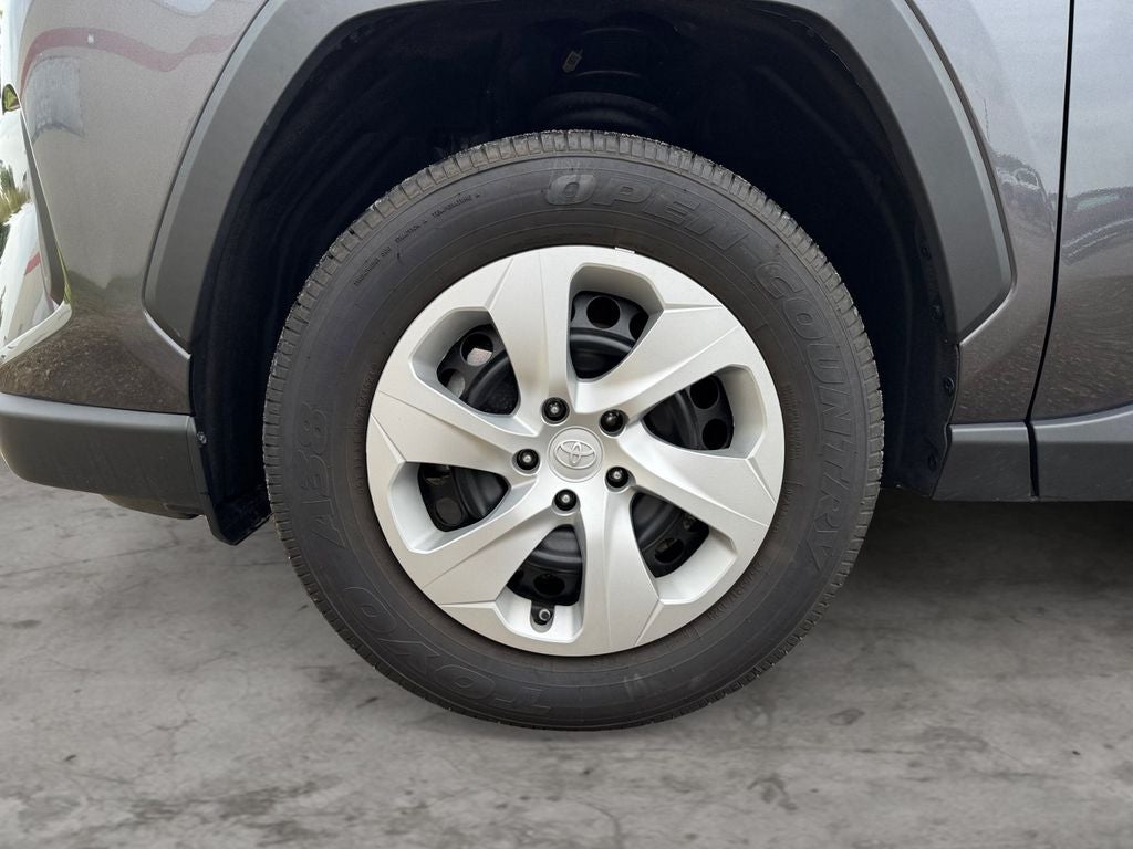 2025 Toyota RAV4 LE AWD