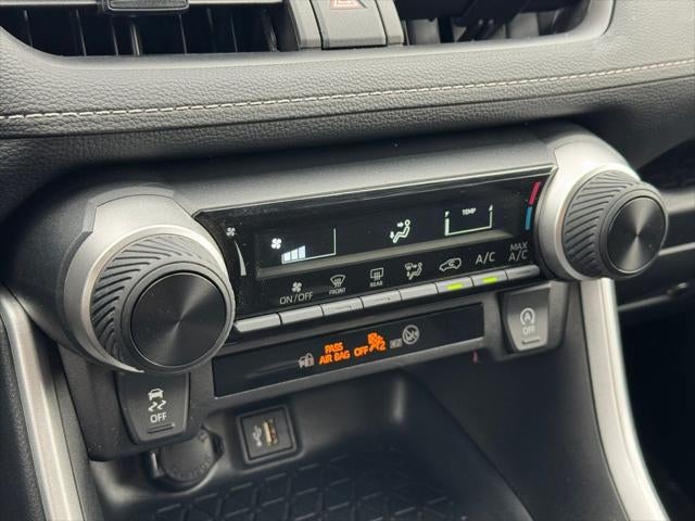 2025 Toyota RAV4 LE AWD