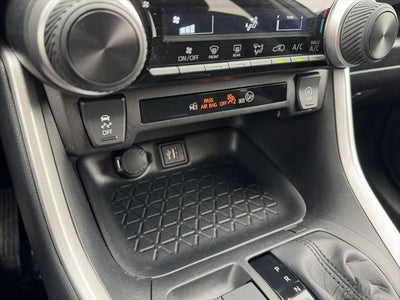 2025 Toyota RAV4 LE AWD