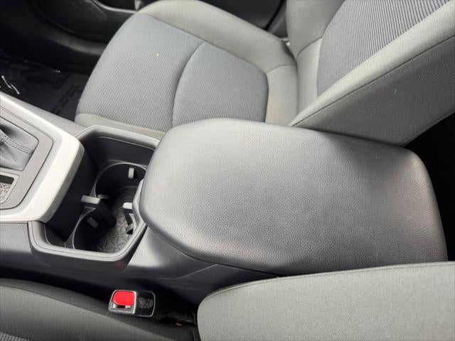 2025 Toyota RAV4 LE AWD