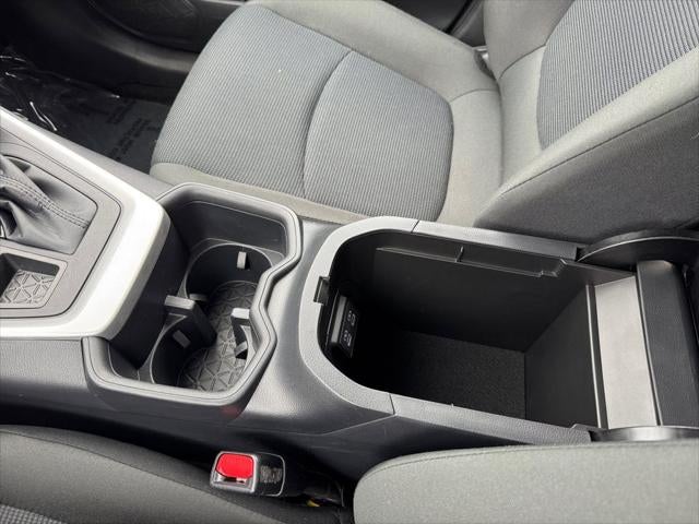 2025 Toyota RAV4 LE AWD