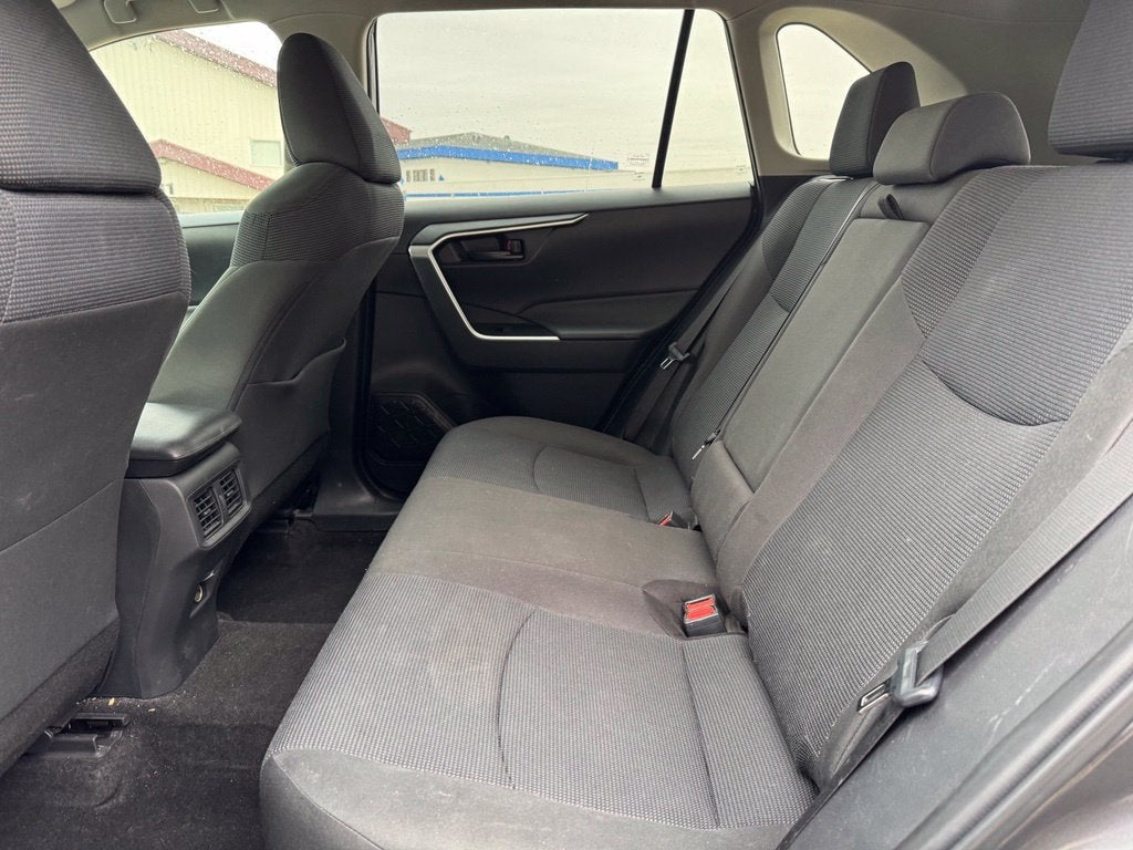 2023 Toyota RAV4 LE AWD