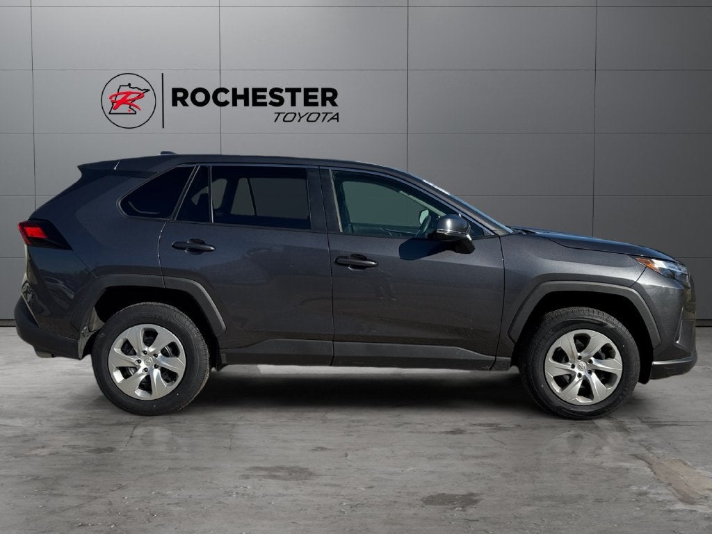 2023 Toyota RAV4 LE AWD