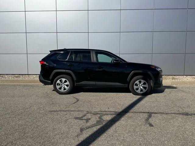 2022 Toyota RAV4 LE AWD