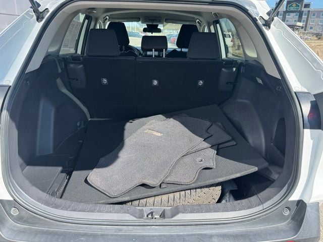 2020 Toyota RAV4 LE FWD