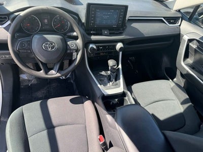 2020 Toyota RAV4 LE FWD