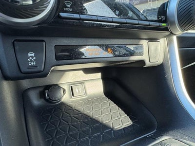 2019 Toyota RAV4 Hybrid LE AWD