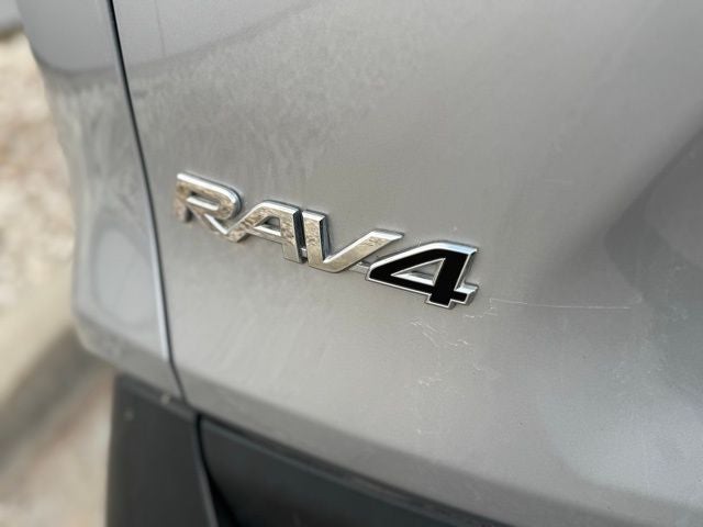 2022 Toyota RAV4 Hybrid LE AWD