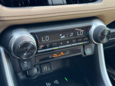 2025 Toyota RAV4 XLE AWD