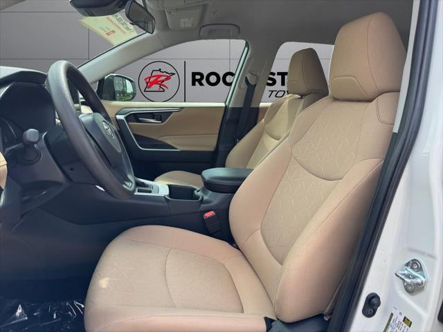2025 Toyota RAV4 XLE AWD