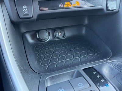 2025 Toyota RAV4 XLE AWD