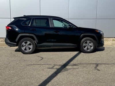 2025 Toyota RAV4 XLE AWD