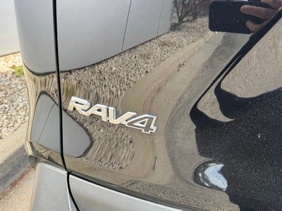2025 Toyota RAV4 XLE AWD
