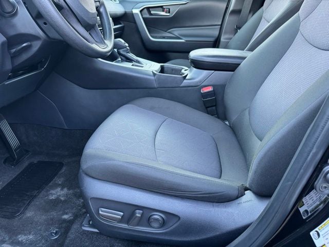 2025 Toyota RAV4 XLE AWD