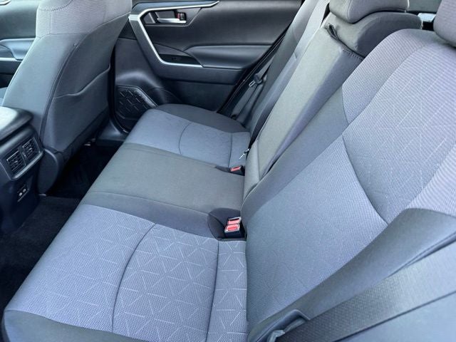 2025 Toyota RAV4 XLE AWD