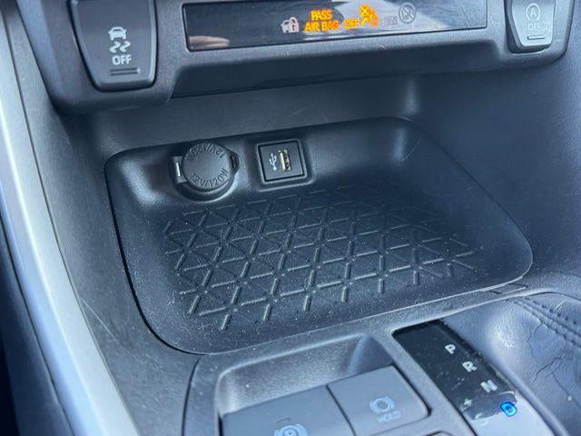 2025 Toyota RAV4 XLE AWD