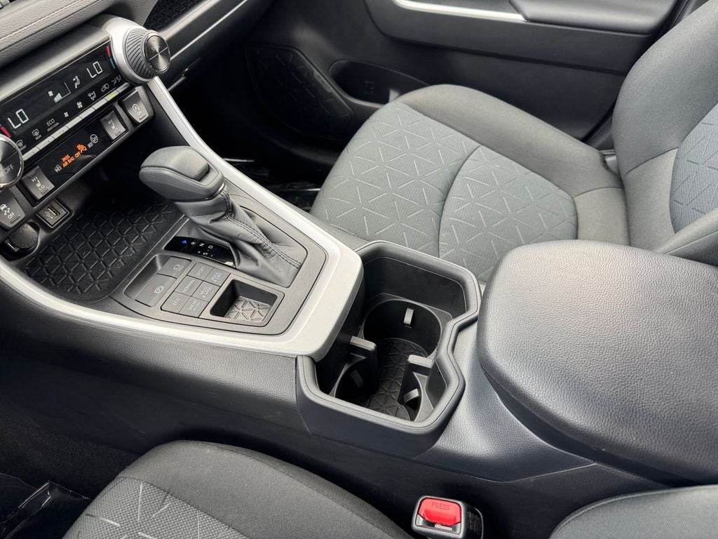 2025 Toyota RAV4 XLE AWD