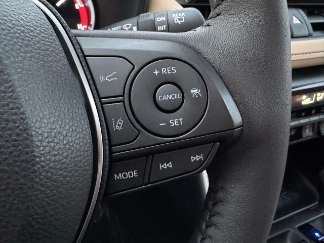 2025 Toyota RAV4 XLE AWD