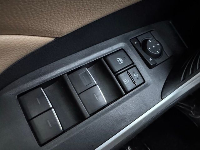 2025 Toyota RAV4 XLE AWD