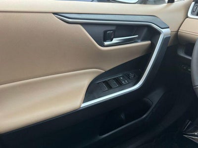 2025 Toyota RAV4 XLE AWD