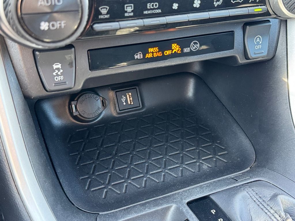 2025 Toyota RAV4 XLE AWD