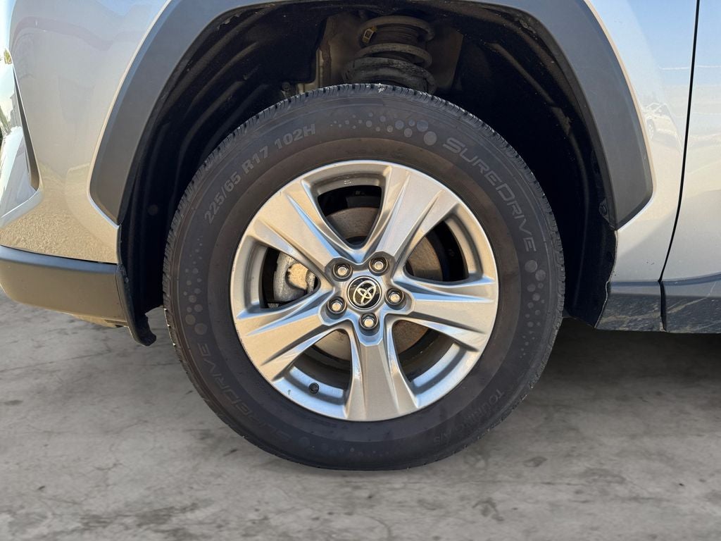 2025 Toyota RAV4 XLE AWD