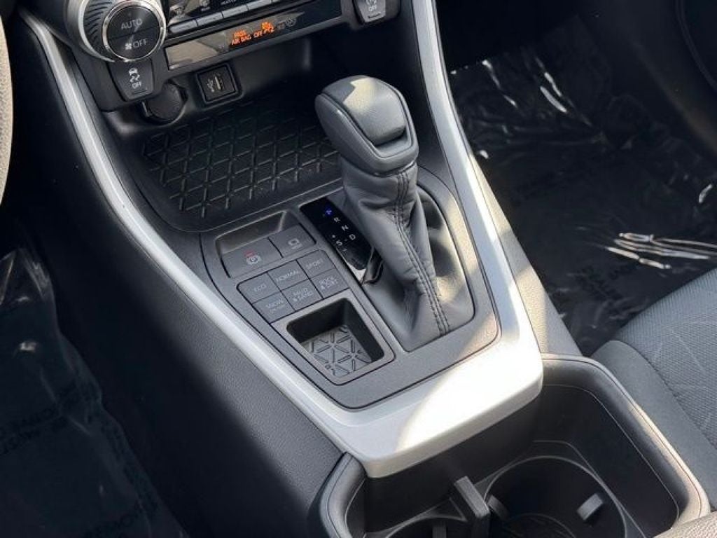 2025 Toyota RAV4 XLE AWD