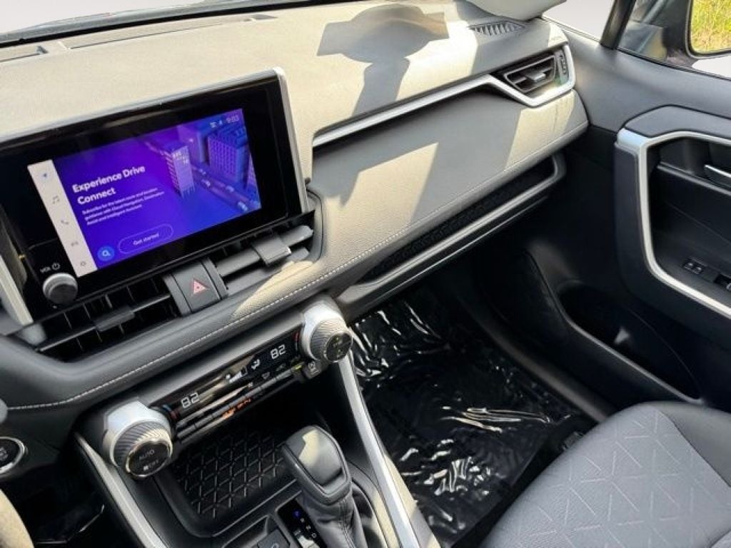 2025 Toyota RAV4 XLE AWD