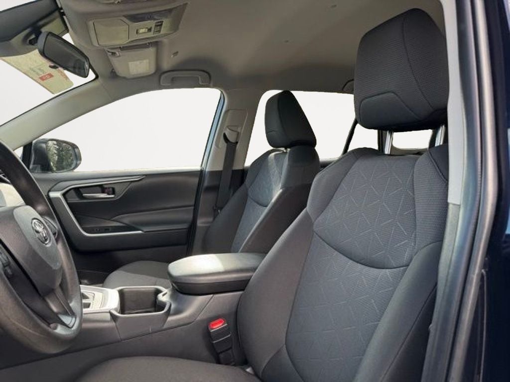 2025 Toyota RAV4 XLE AWD