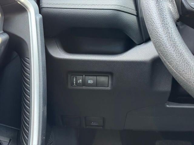 2025 Toyota RAV4 XLE AWD