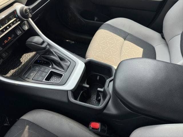 2024 Toyota RAV4 XLE AWD