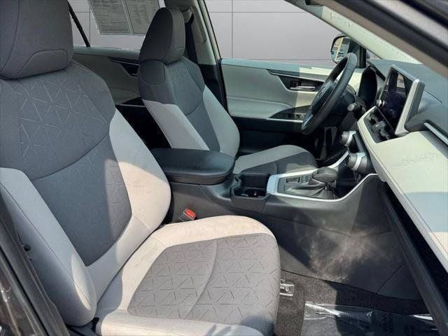 2024 Toyota RAV4 XLE AWD