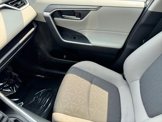2024 Toyota RAV4 XLE AWD