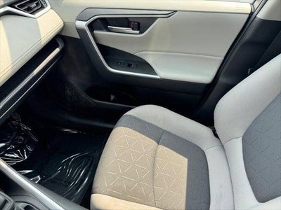 2024 Toyota RAV4 XLE AWD
