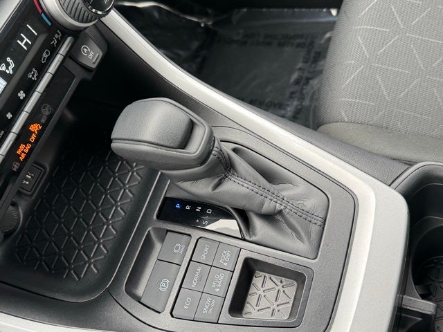 2025 Toyota RAV4 XLE AWD