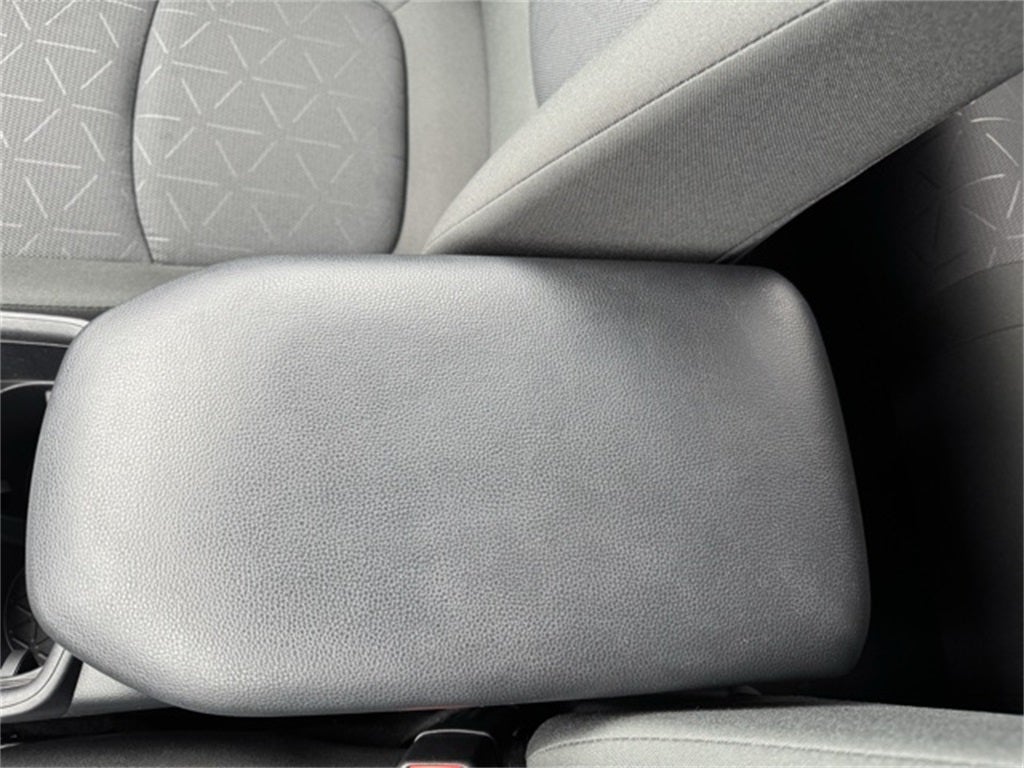 2025 Toyota RAV4 XLE AWD