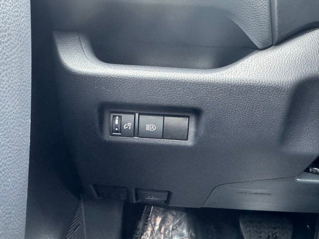 2025 Toyota RAV4 XLE AWD