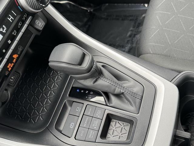 2025 Toyota RAV4 XLE AWD