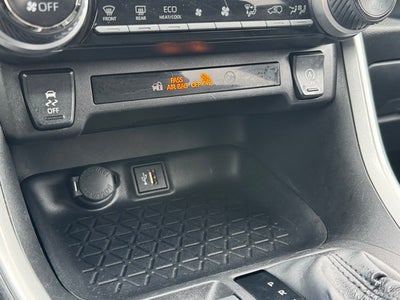 2025 Toyota RAV4 XLE AWD