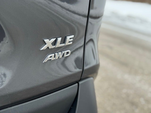 2025 Toyota RAV4 XLE AWD