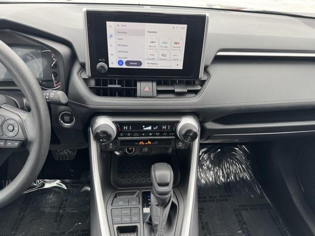 2025 Toyota RAV4 XLE AWD