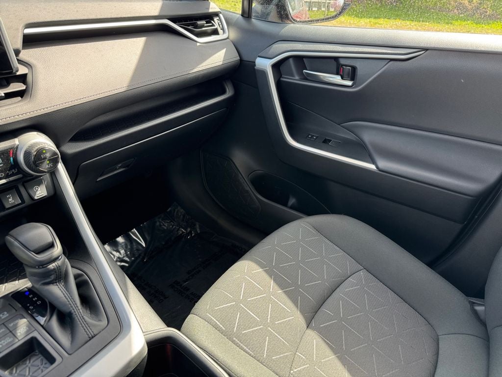 2024 Toyota RAV4 XLE AWD
